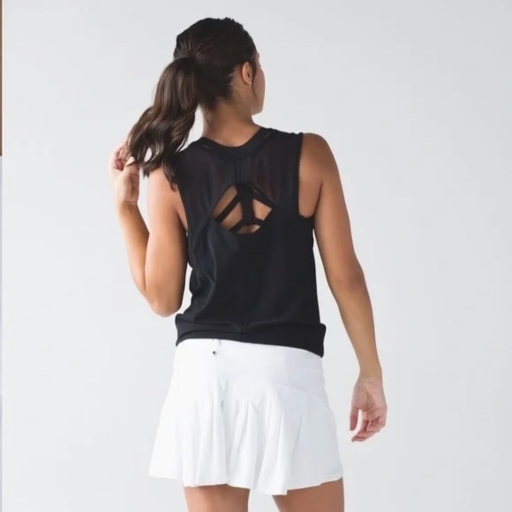 Lululemon Circuit Breaker Pleated White Mini Skirt 10 RARE